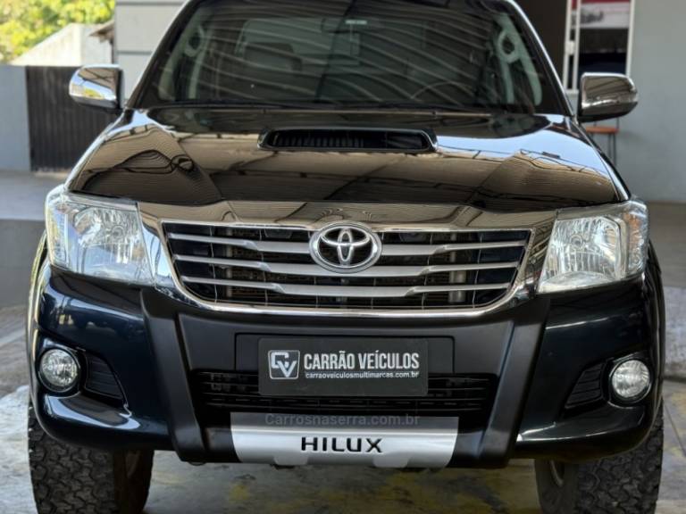 TOYOTA - HILUX - 2012/2012 - Preta - R$ 139.900,00