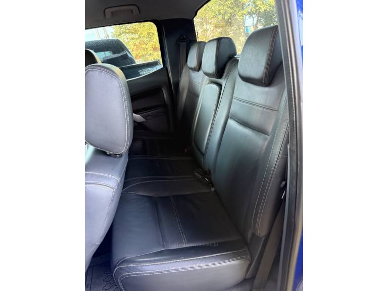 FORD - RANGER - 2014/2015 - Azul - R$ 99.900,00
