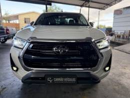 TOYOTA - HILUX - 2021/2021 - Branca - R$ 249.900,00