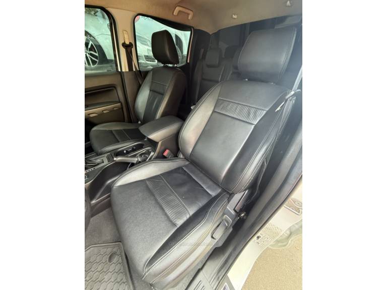 FORD - RANGER - 2017/2017 - Branca - R$ 154.900,00