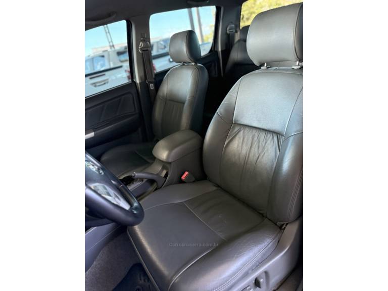TOYOTA - HILUX - 2012/2012 - Preta - R$ 139.900,00