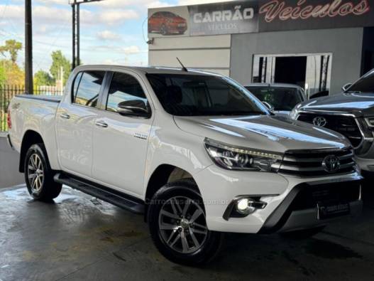 TOYOTA - HILUX - 2016/2016 - Branca - Sob Consulta