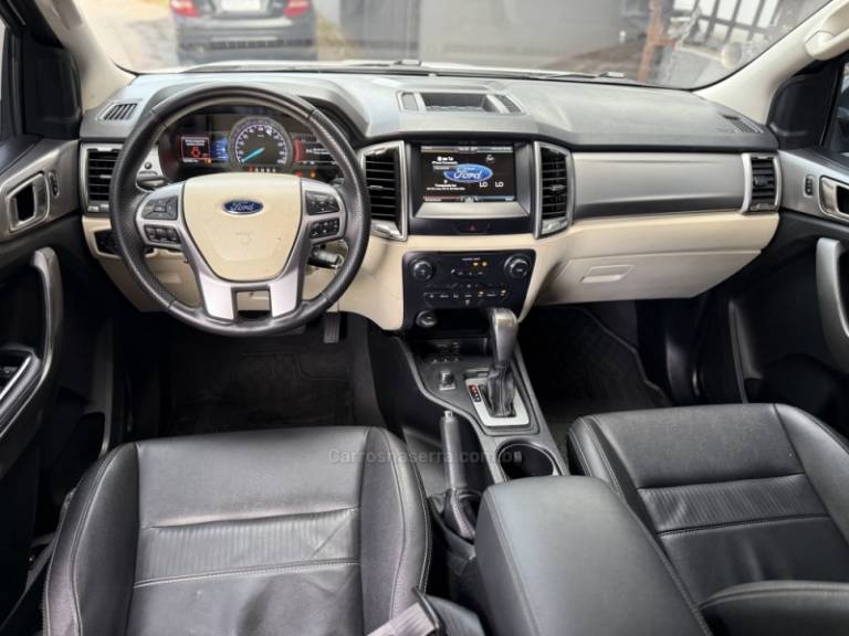 FORD - RANGER - 2017/2017 - Branca - R$ 154.900,00