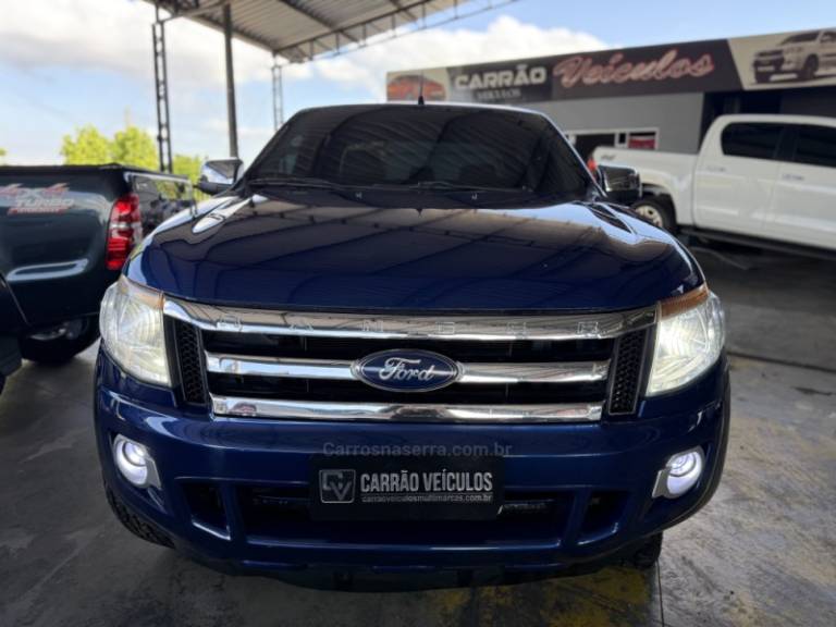 FORD - RANGER - 2014/2015 - Azul - R$ 99.900,00