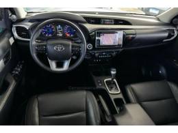 TOYOTA - HILUX - 2016/2016 - Branca - Sob Consulta