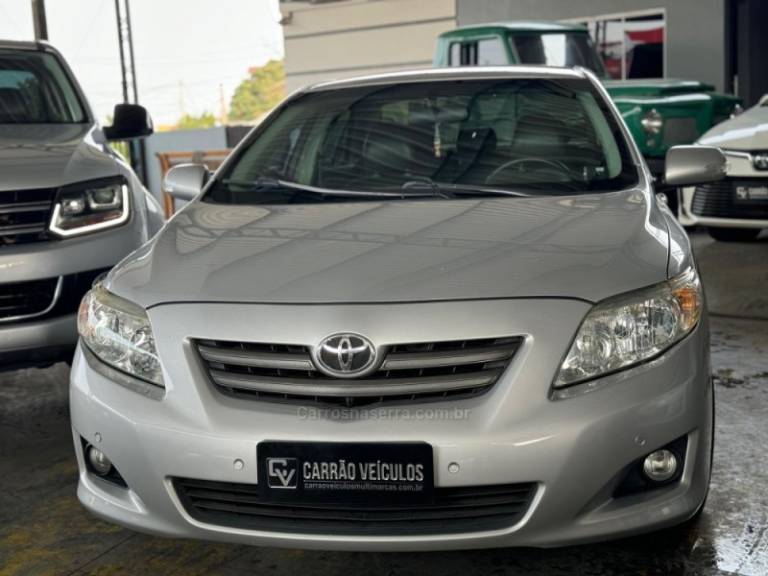 TOYOTA - COROLLA - 2009/2009 - Prata - R$ 61.900,00