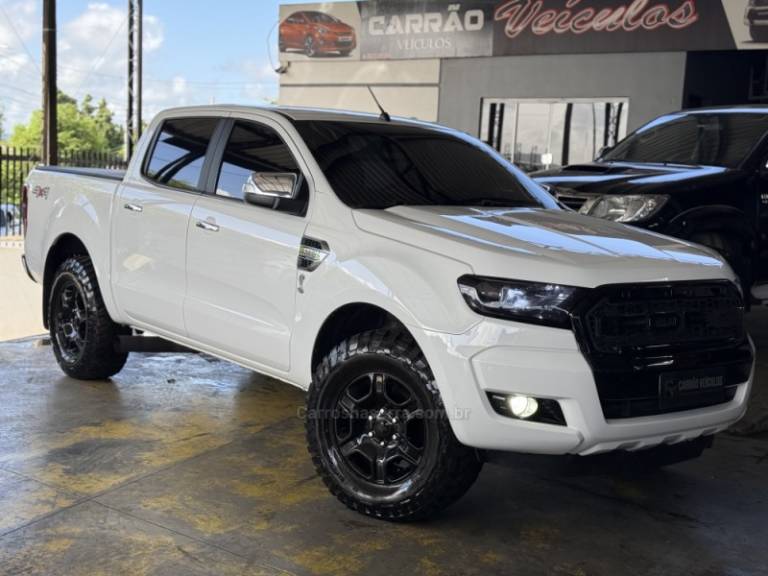 FORD - RANGER - 2017/2017 - Branca - R$ 154.900,00