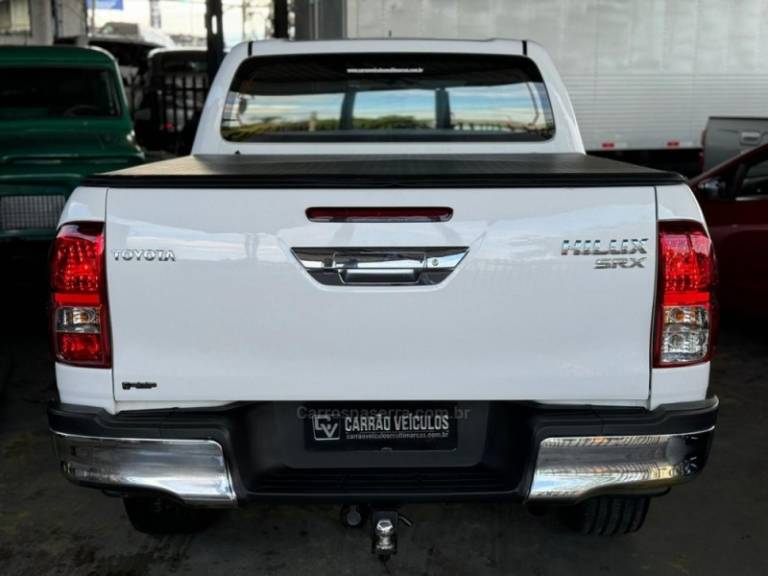 TOYOTA - HILUX - 2016/2016 - Branca - Sob Consulta