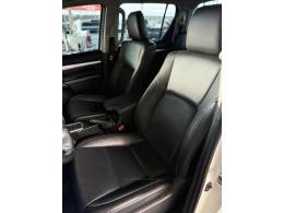 TOYOTA - HILUX - 2021/2021 - Branca - R$ 249.900,00